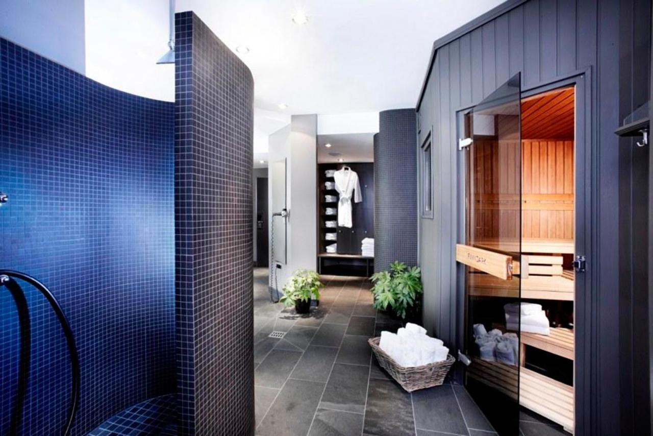 New Berlin Hotel Bagian luar foto
